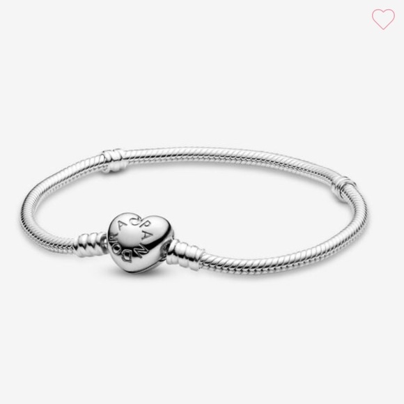 Pandora Moments Heart Clasp Bracelet - Picture 1 of 2